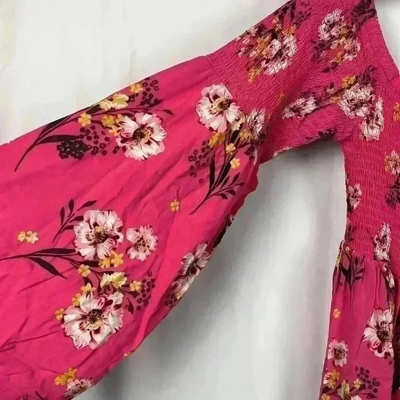 Torrid Women’s Floral Dress Pink 1 Baby Doll Smocked Mini Gathered Bell Sleeves - Picture 2 of 9